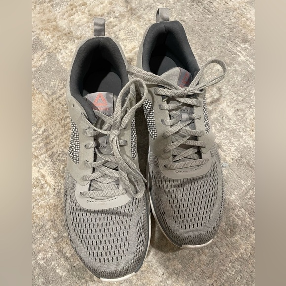 Reebok Women's PT Prime Runner Athletic Running Shoes, White/Grey Size 8.5 - Picture 2 of 11